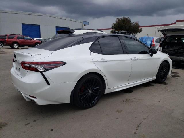 2021 Toyota Camry Xse - Фото 3