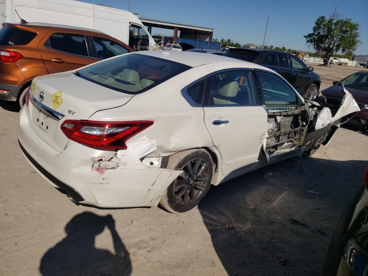 2016 NISSAN ALTIMA 2.5 - Фото 3