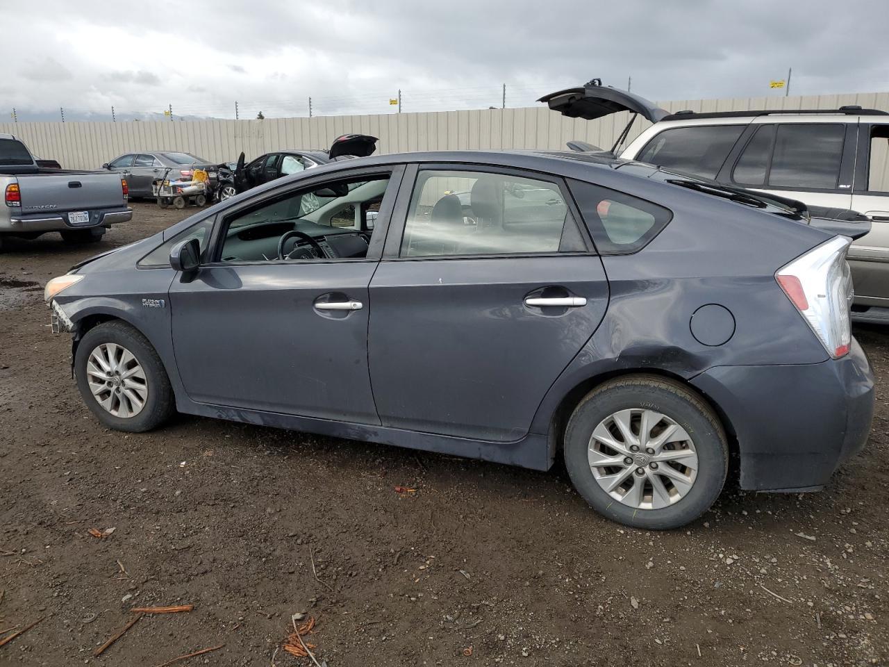 2015 TOYOTA PRIUS PLUG - Фото 2