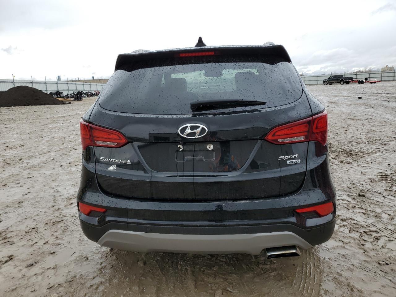 2017 HYUNDAI SANTA FE S - Image 6