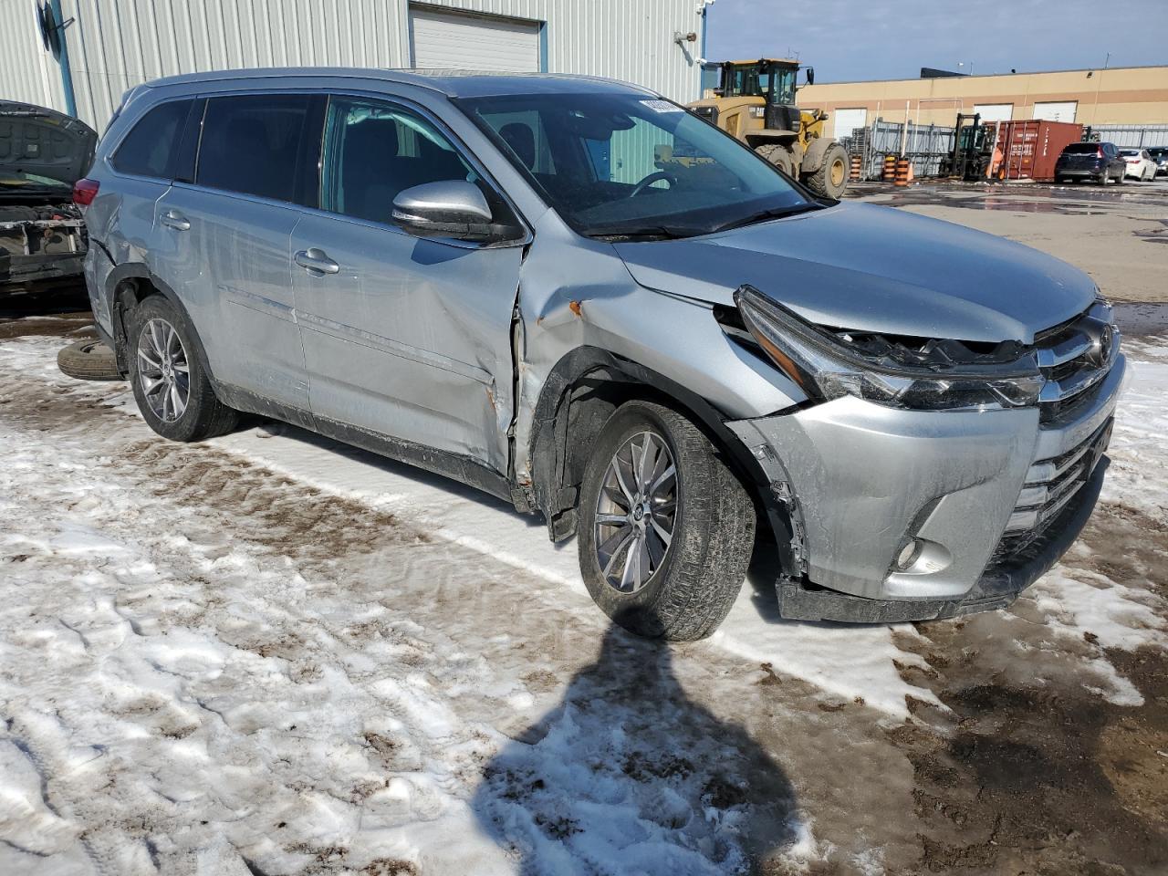 2019 TOYOTA HIGHLANDER - Image 4