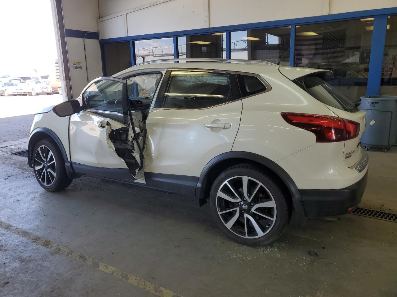 2018 NISSAN ROGUE SPOR - Image 2