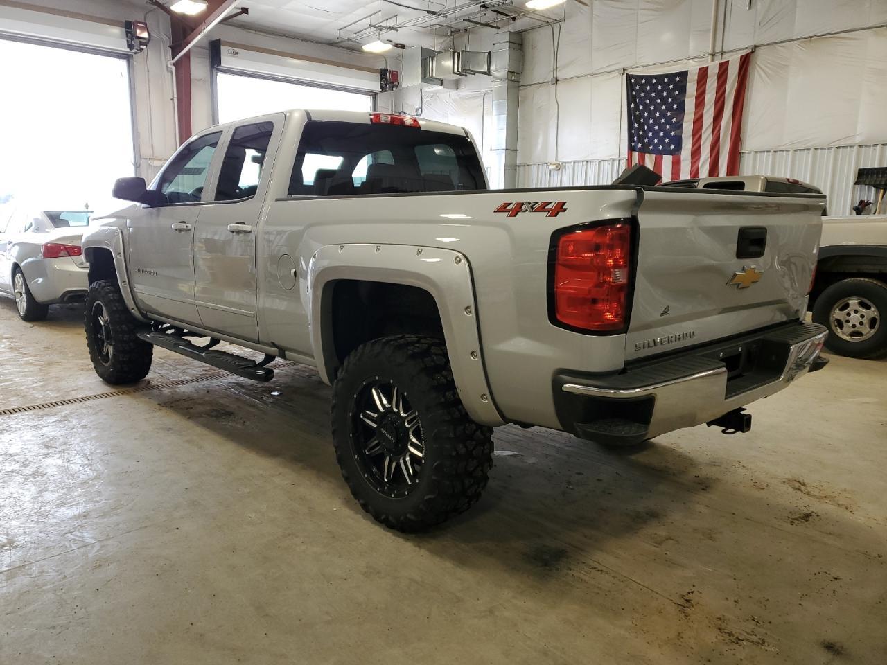 2018 CHEVROLET SILVERADO - Фото 2