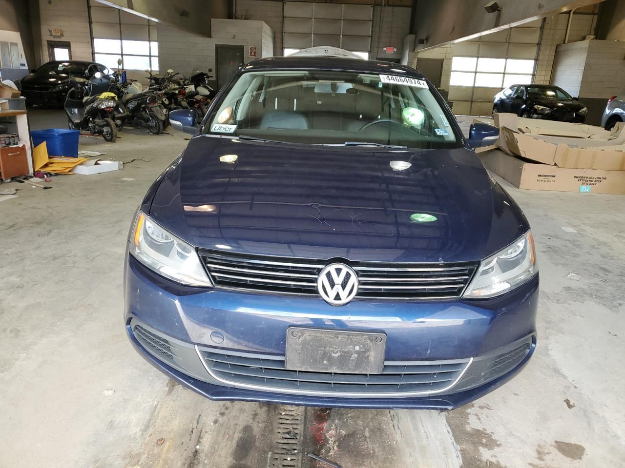 2014 VOLKSWAGEN JETTA SE - Image 5
