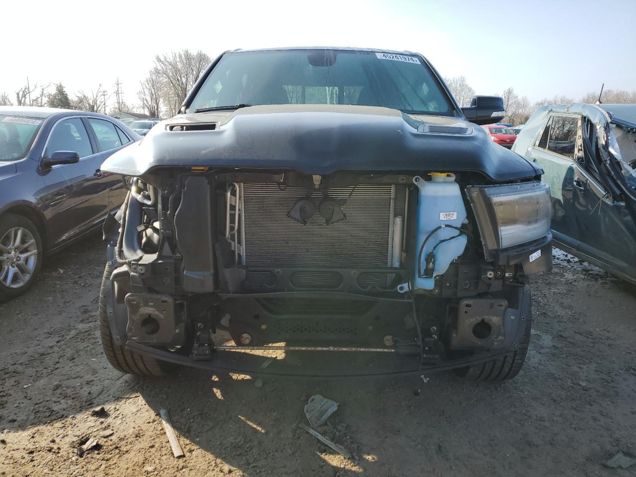 2019 RAM 1500 LARAM - Фото 5