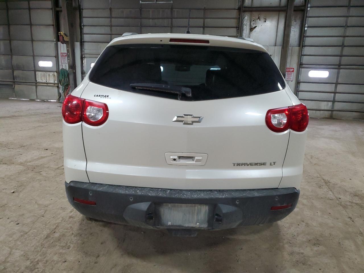2011 CHEVROLET TRAVERSE L - Image 6