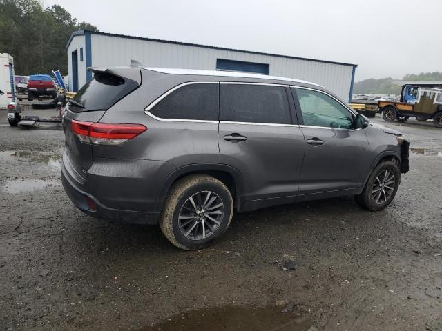 2018 Toyota Highlander Se - Фото 3