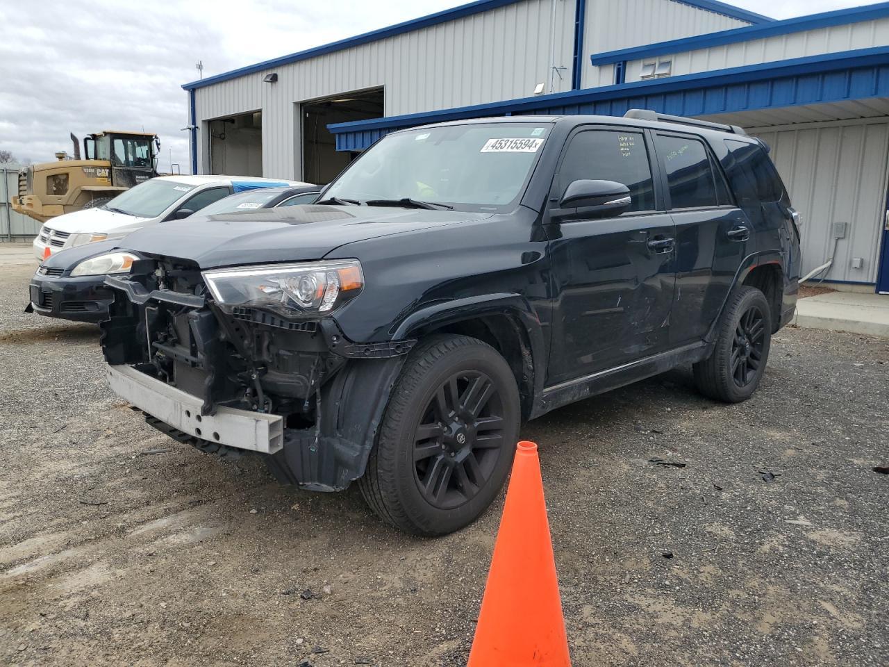 2019 TOYOTA 4RUNNER SR