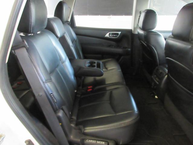 2018 Nissan Pathfinder S - Image 6