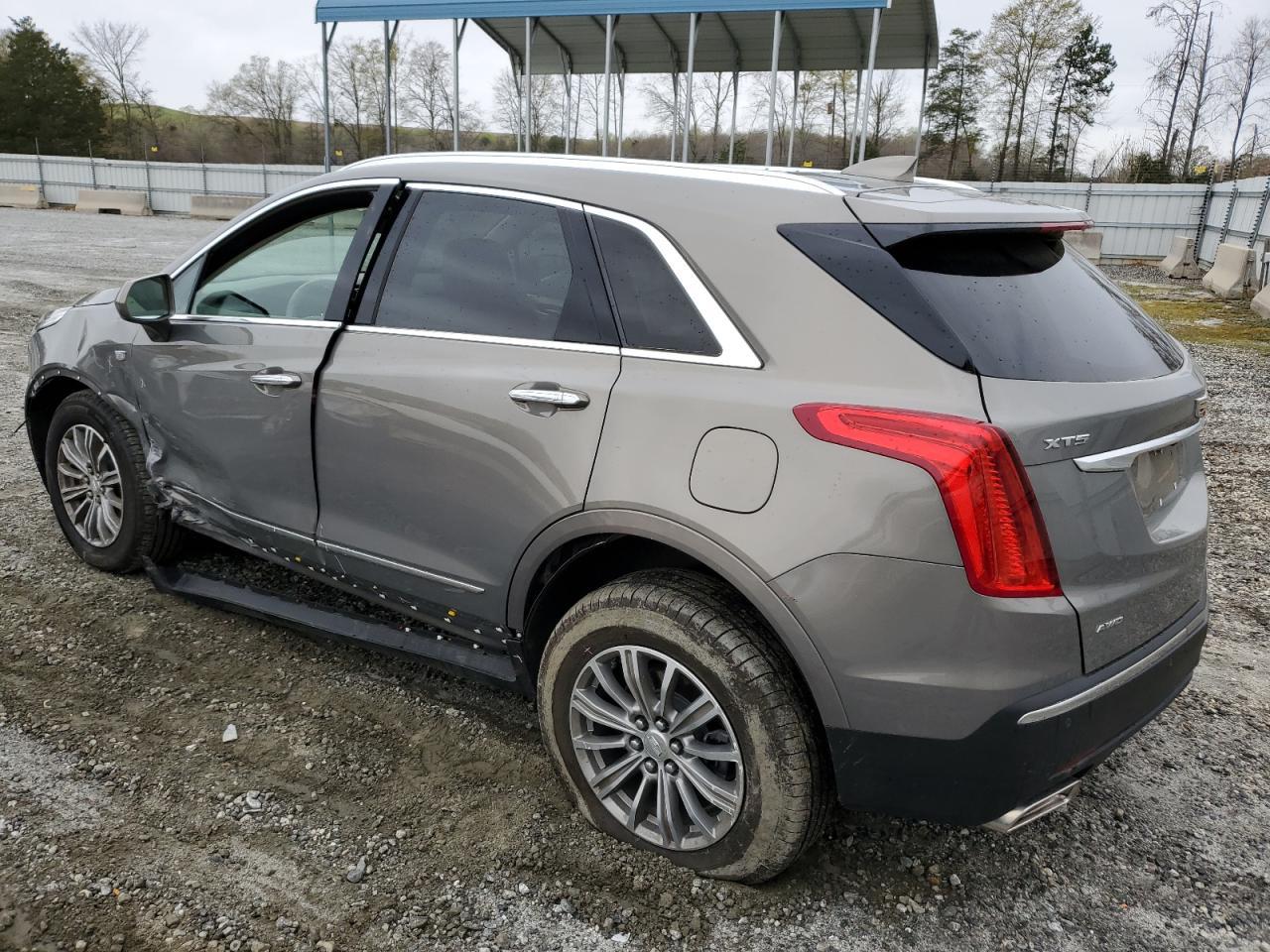 2019 CADILLAC XT5 LUXURY - Image 2