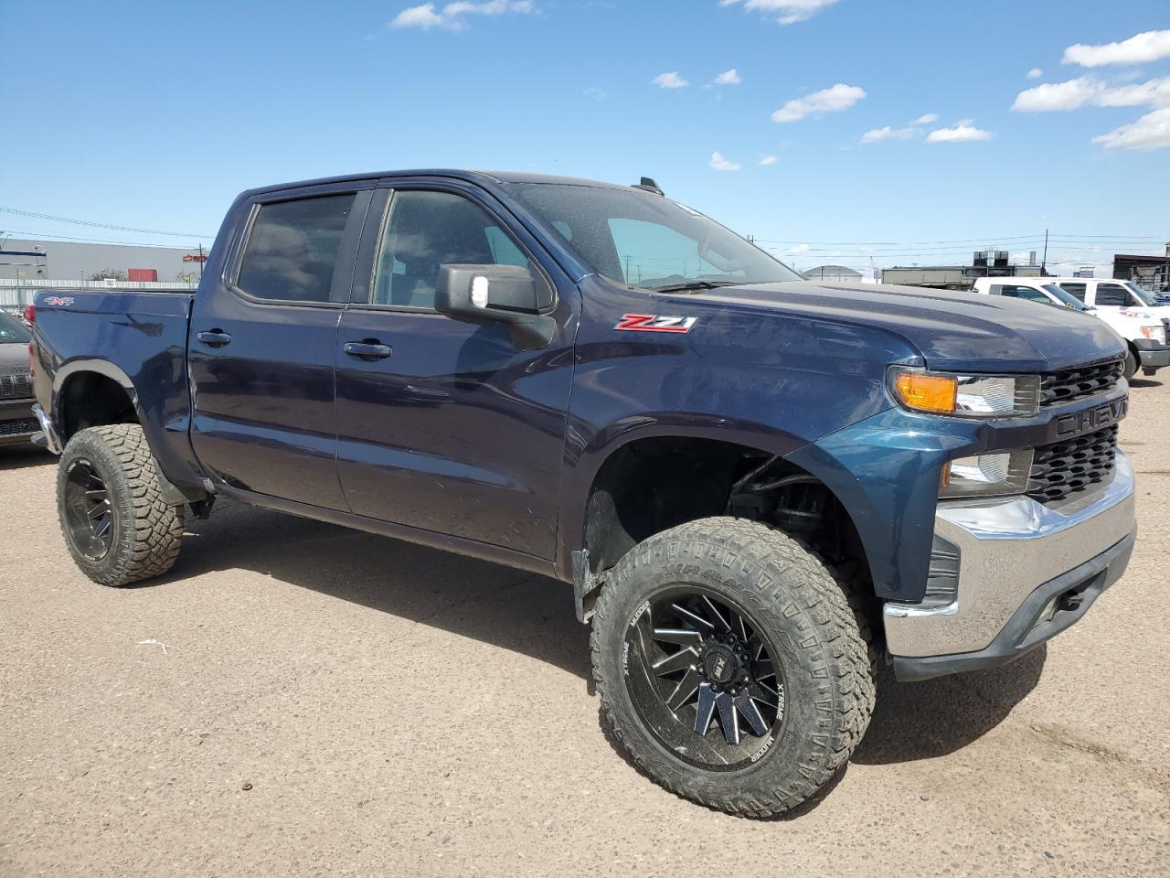 2019 CHEVROLET SILVERADO - Фото 4