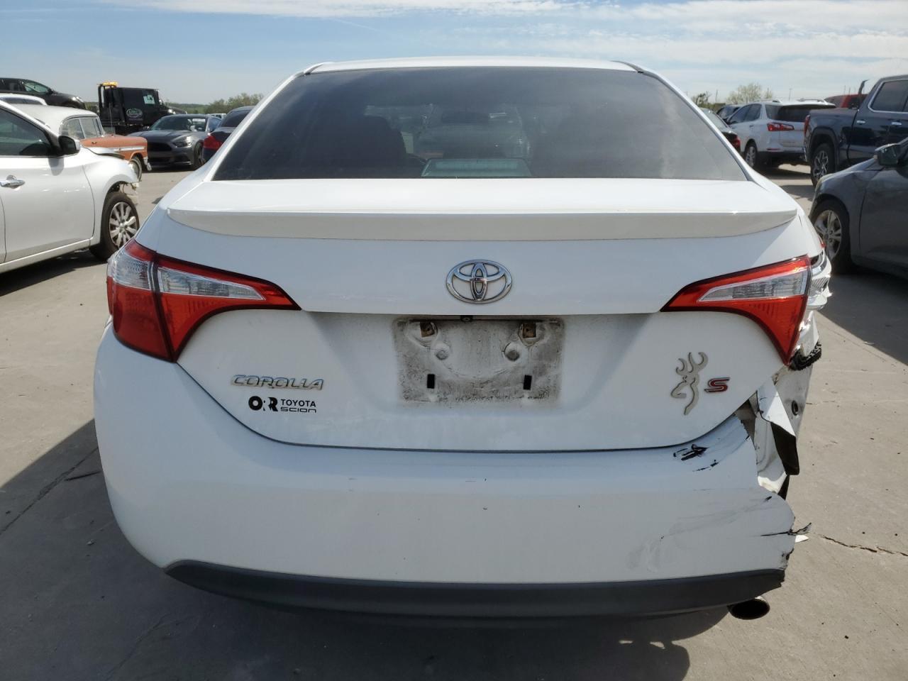 2014 TOYOTA COROLLA L - Image 6