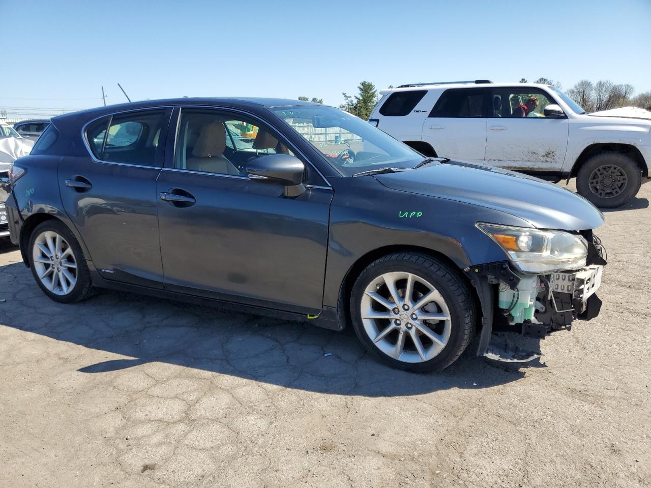 2011 LEXUS CT 200 - Фото 4