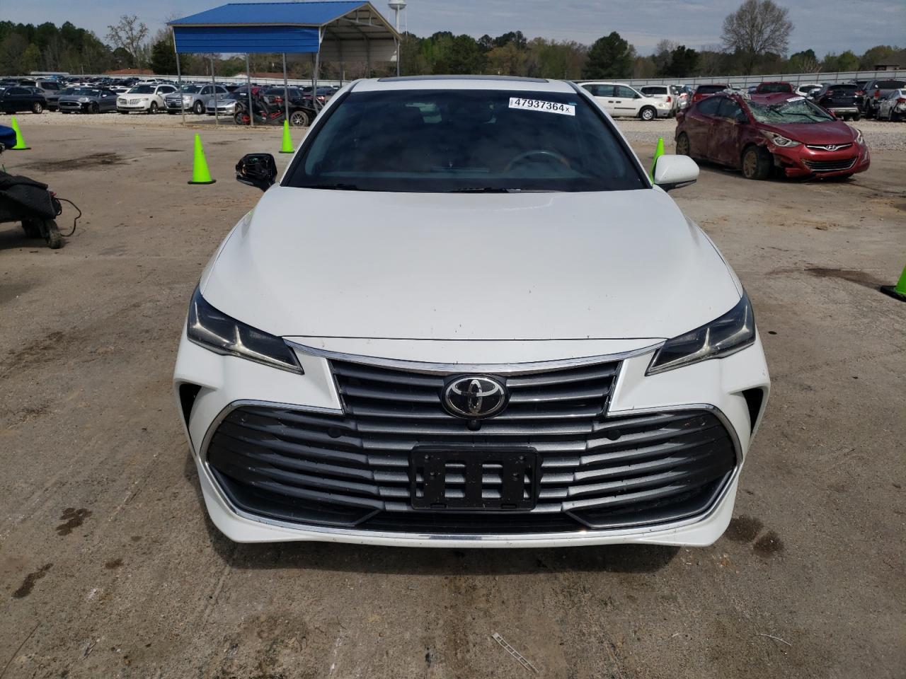 2019 TOYOTA AVALON XLE - Image 5