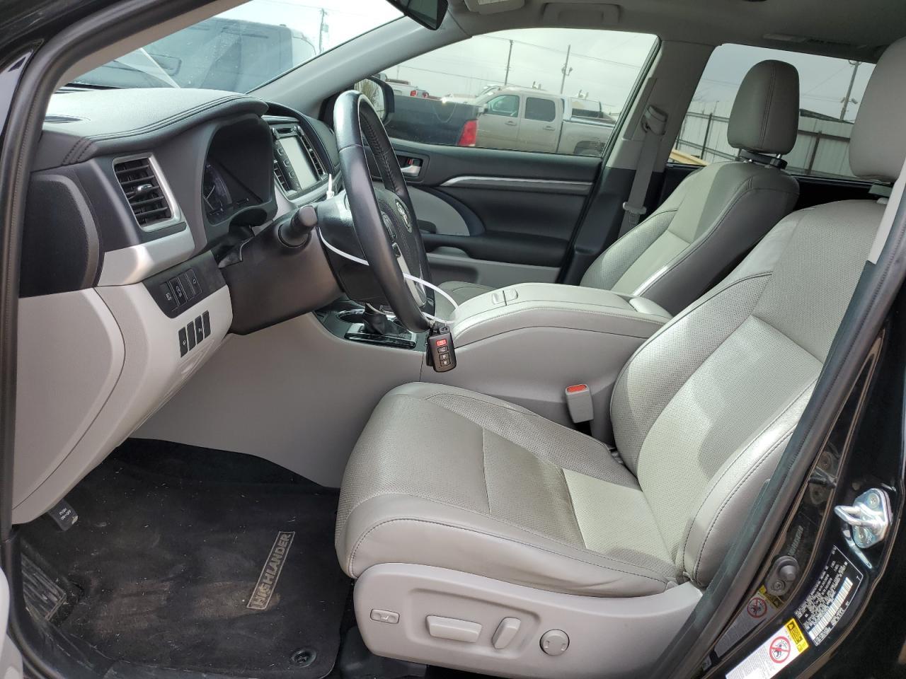 2019 TOYOTA HIGHLANDER - Image 7