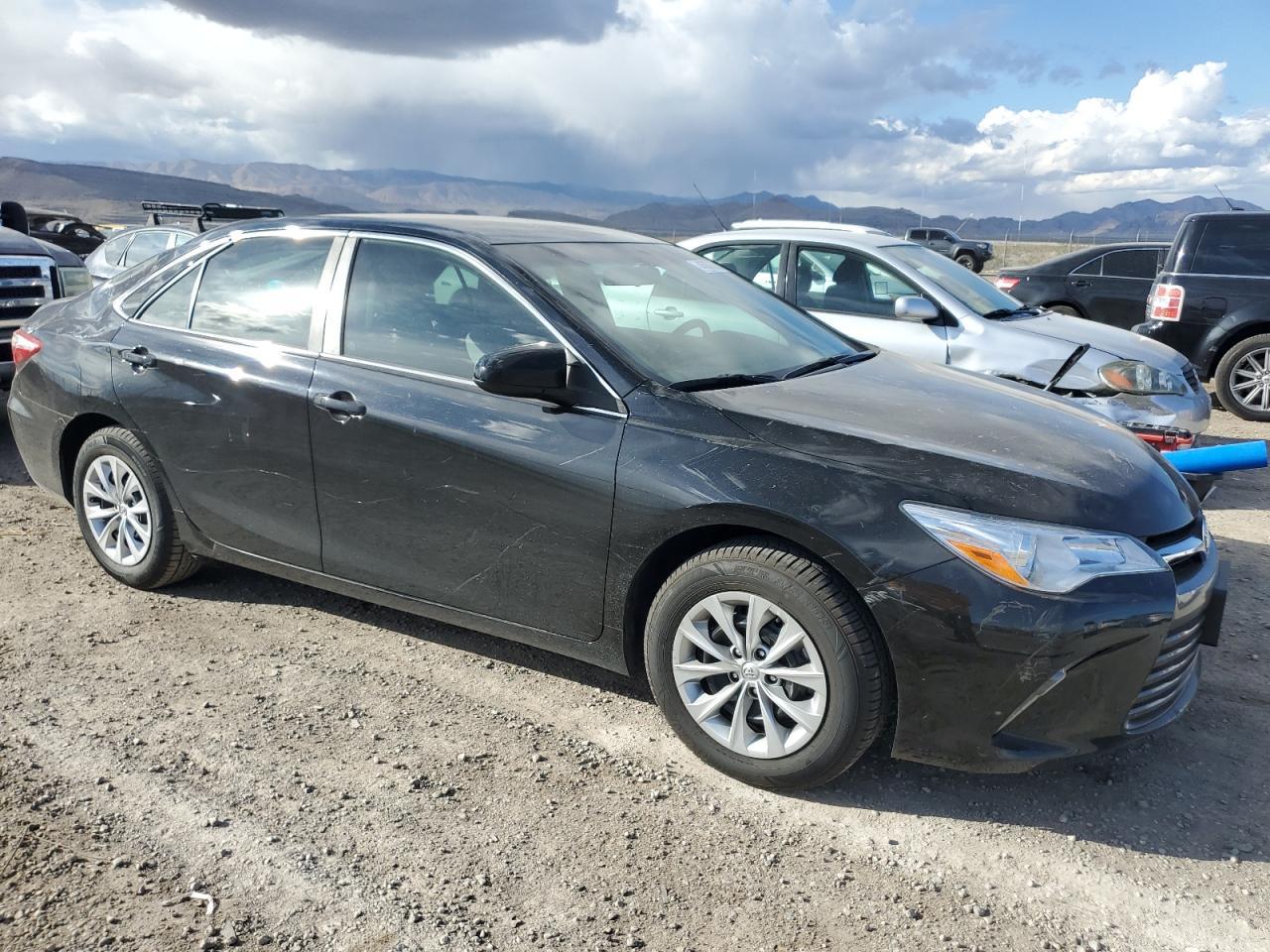 2015 TOYOTA CAMRY LE - Фото 4