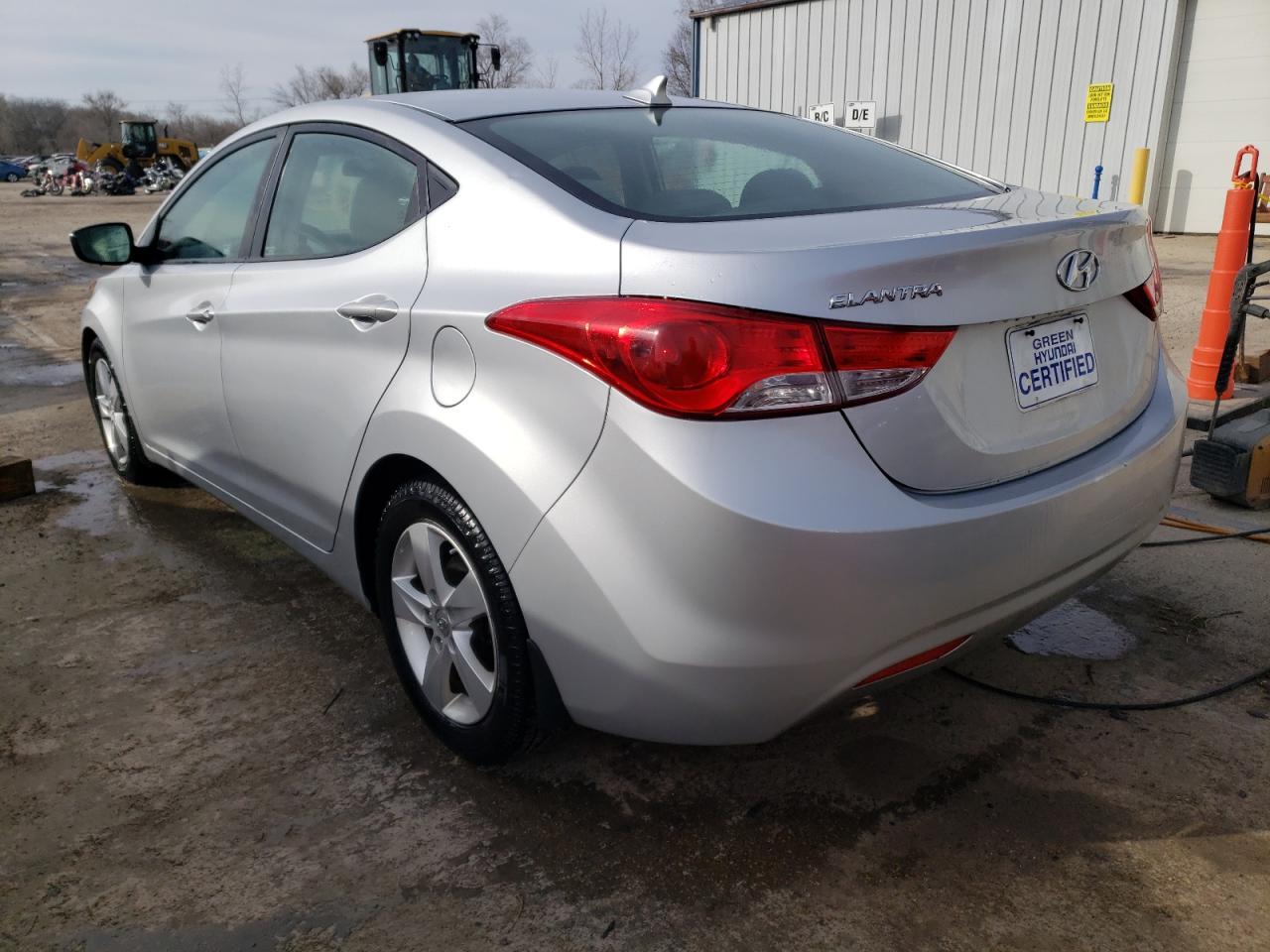 2013 HYUNDAI ELANTRA GL - Image 2