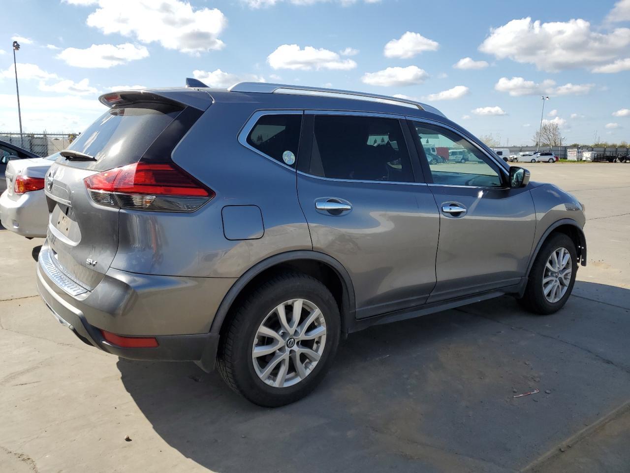 2017 NISSAN ROGUE S - Фото 3