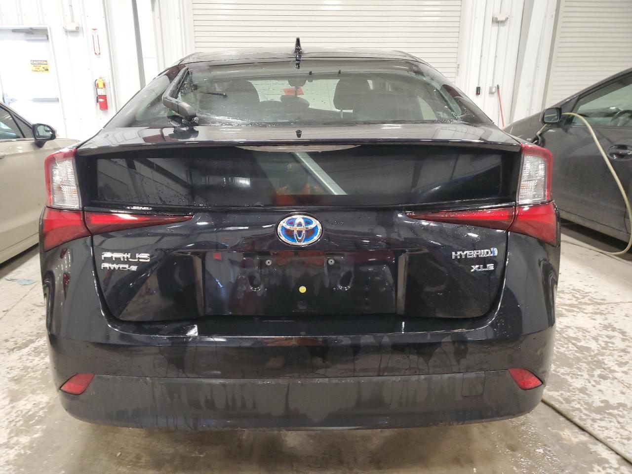 2019 TOYOTA PRIUS - Image 6