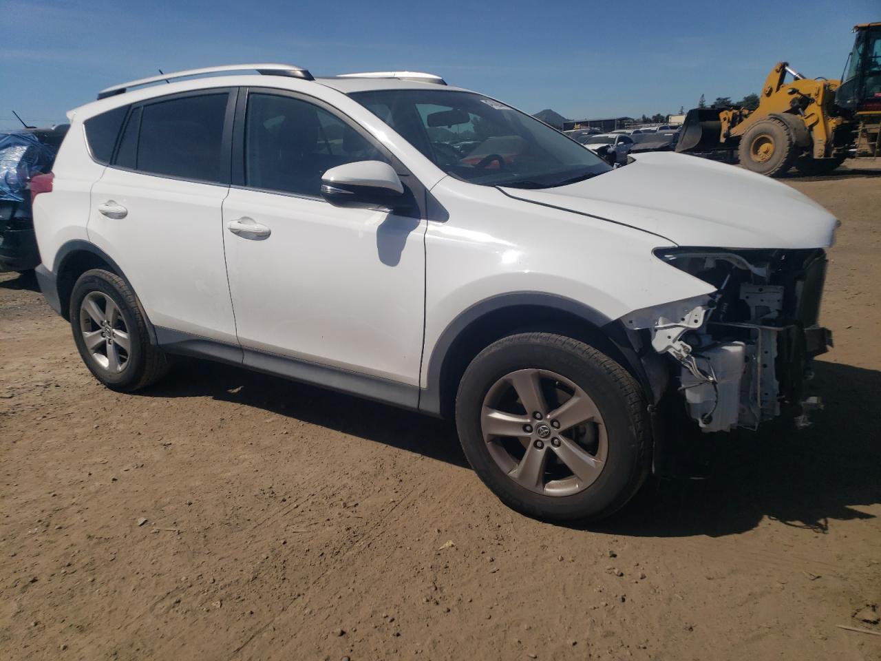 2015 TOYOTA RAV4 XLE - Image 4