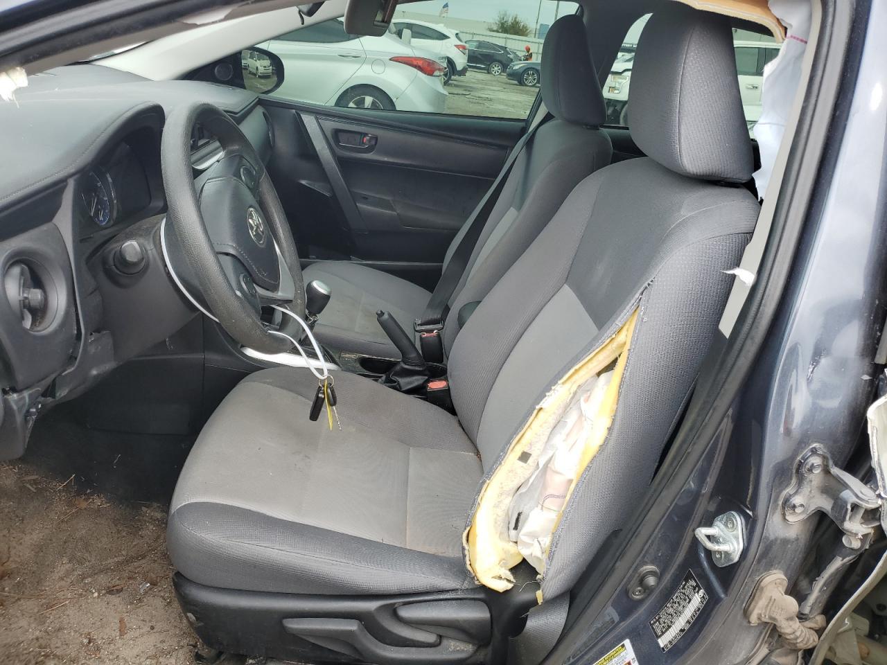 2018 TOYOTA COROLLA L - Фото 7