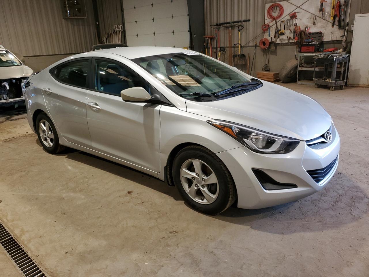 2015 HYUNDAI ELANTRA SE - Фото 4