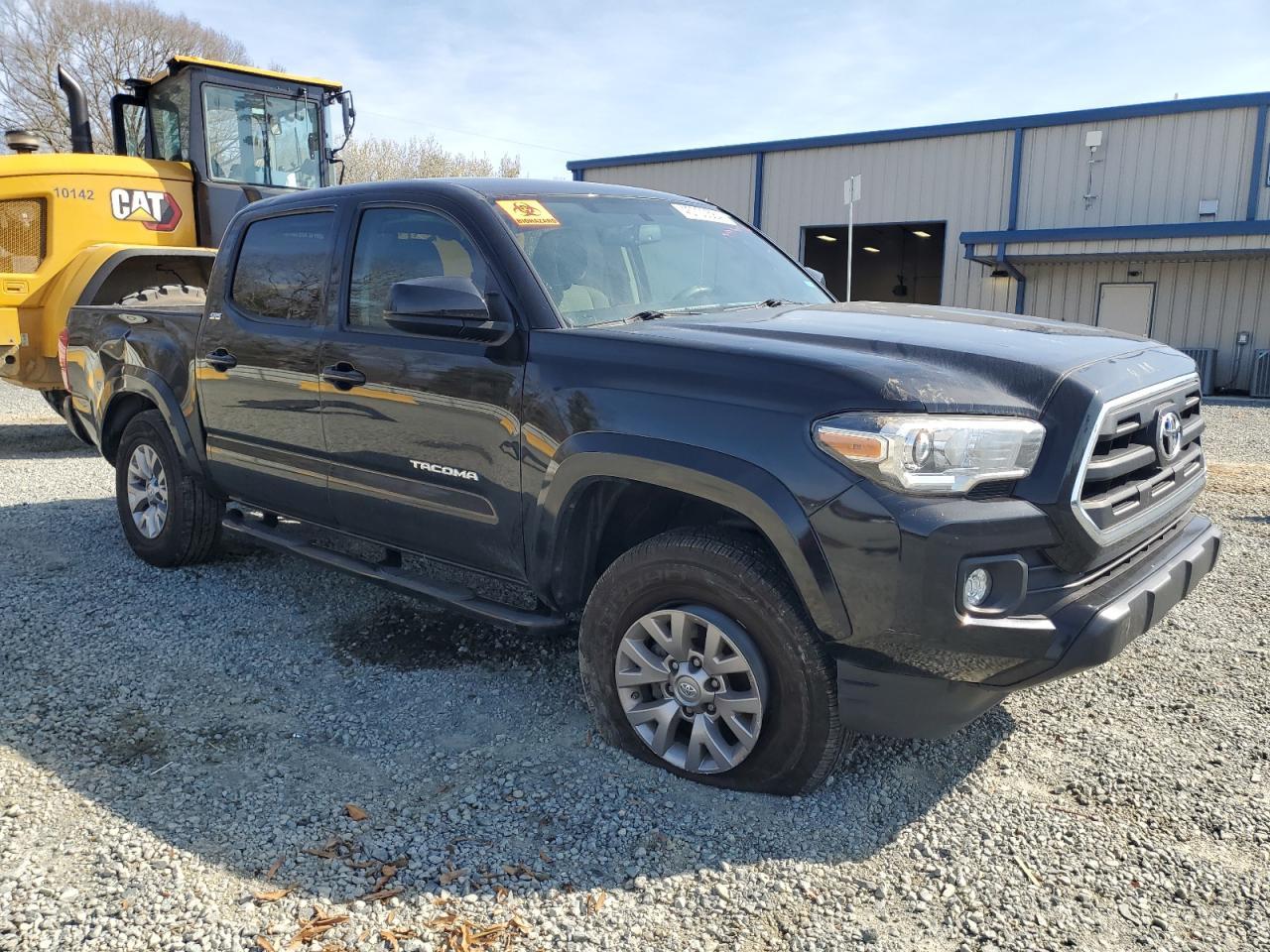 2017 TOYOTA TACOMA DOU - Фото 4
