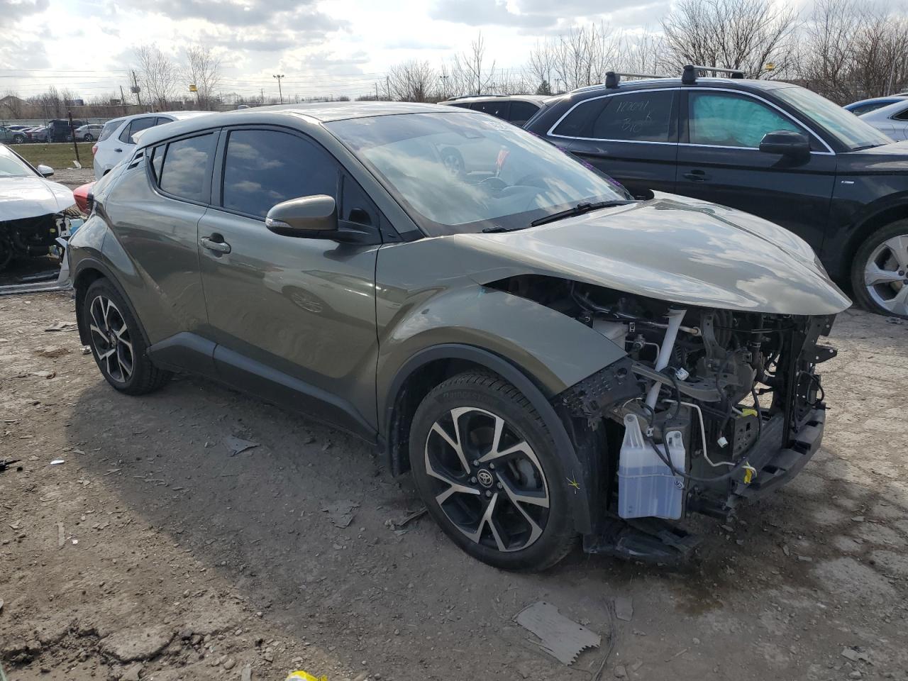 2021 TOYOTA C-HR XLE - Фото 4