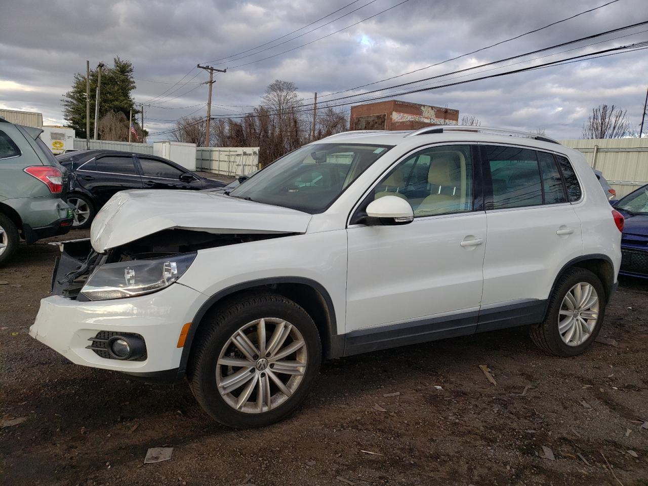 2015 VOLKSWAGEN TIGUAN S