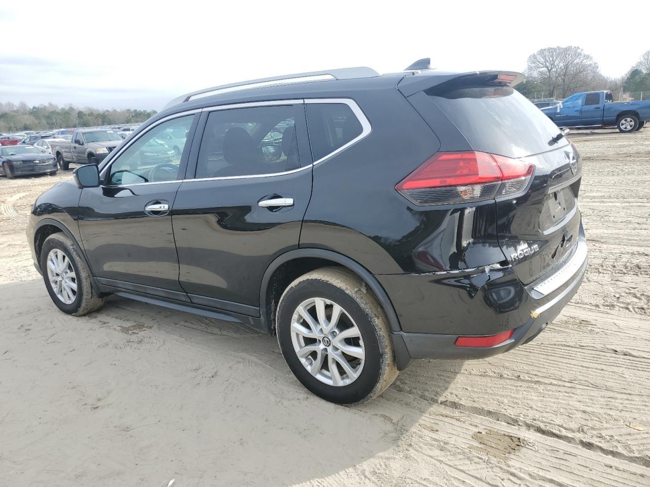 2017 NISSAN ROGUE SV - Image 2