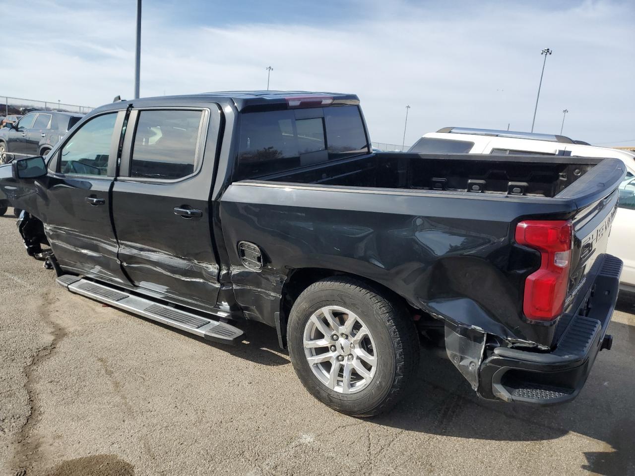 2019 CHEVROLET SILVERADO - Фото 2
