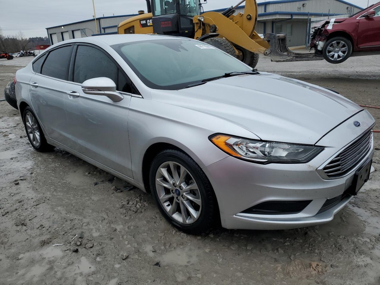 2017 FORD FUSION SE - Фото 4