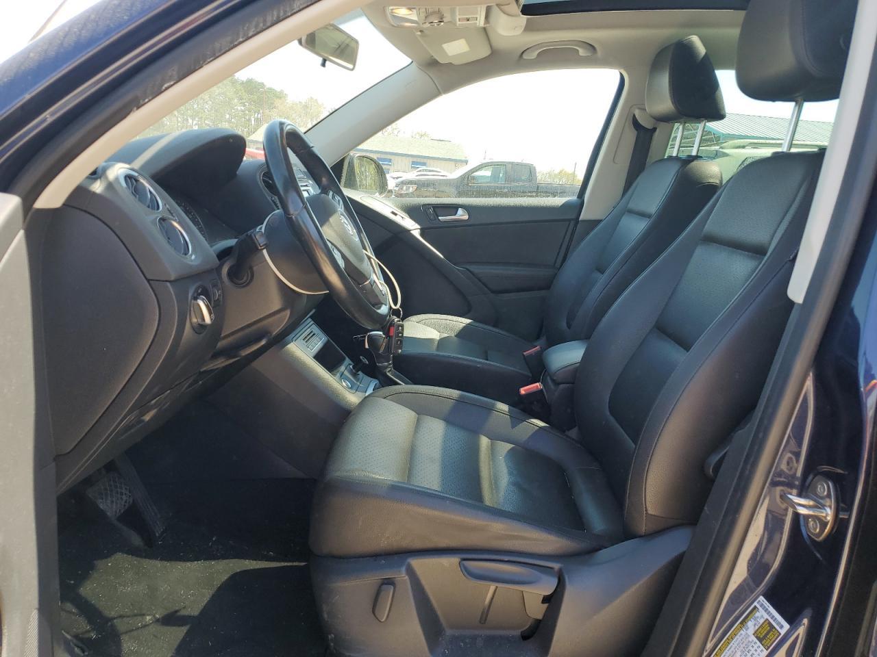 2015 VOLKSWAGEN TIGUAN S - Фото 7