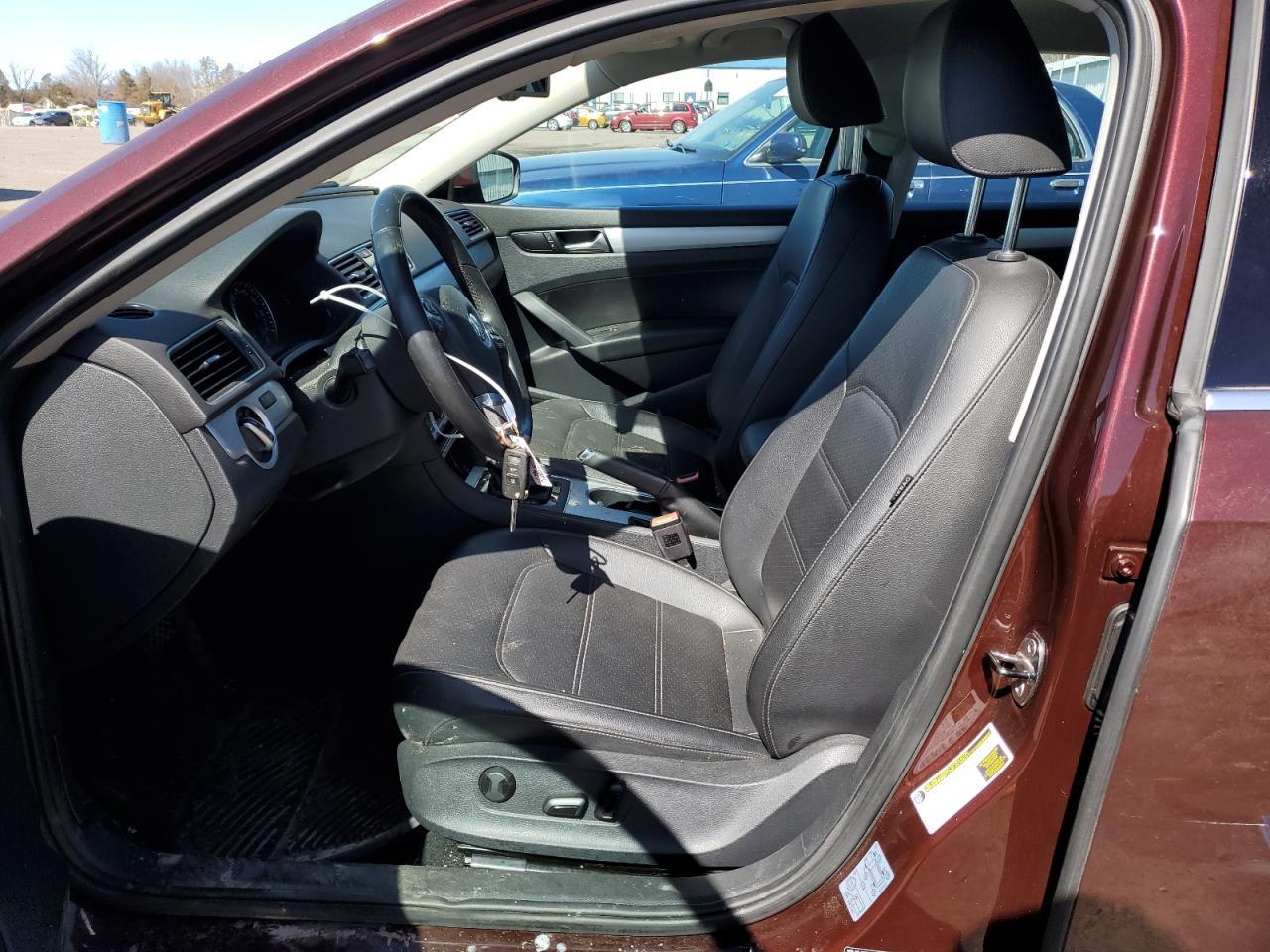 2013 VOLKSWAGEN PASSAT SE - Image 7