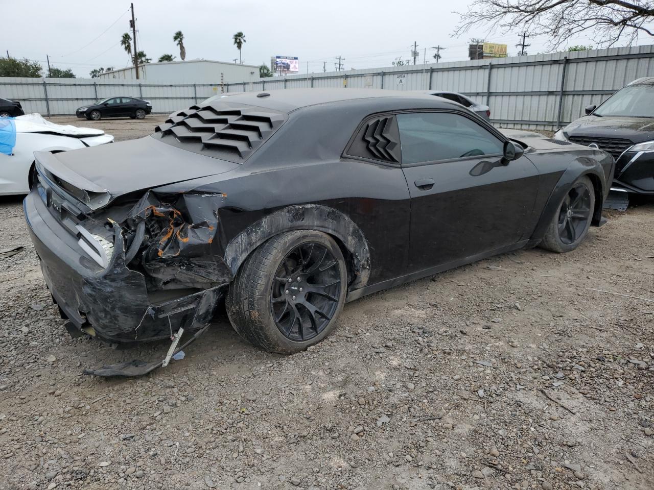 2017 DODGE CHALLENGER - Image 3