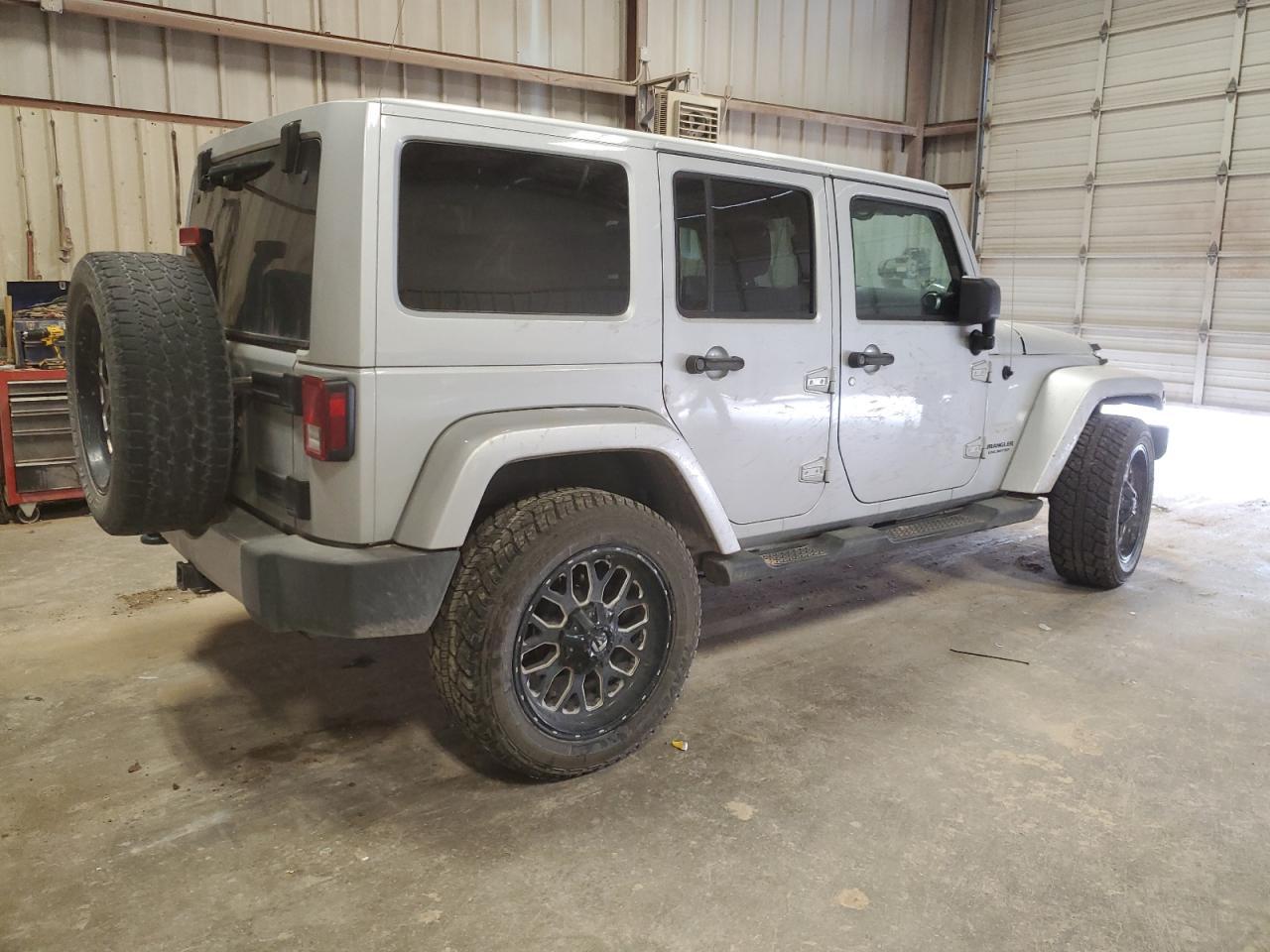 2012 JEEP WRANGLER U - Image 3