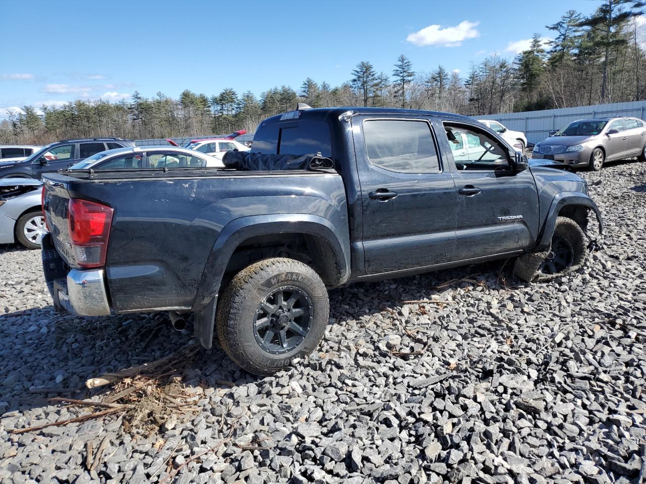 2019 TOYOTA TACOMA DOU - Фото 3