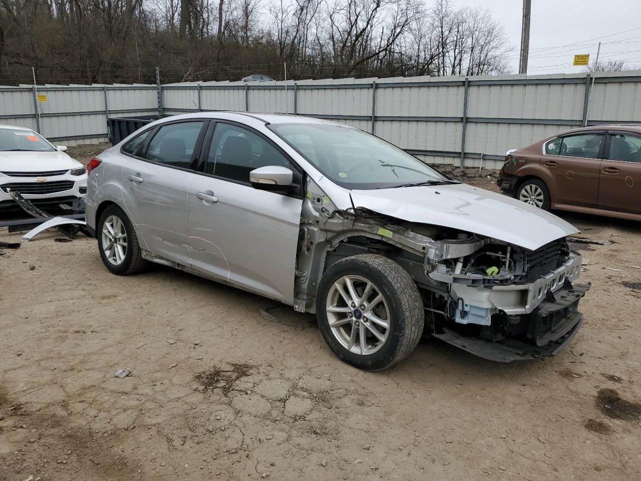 2016 FORD FOCUS SE - Image 4
