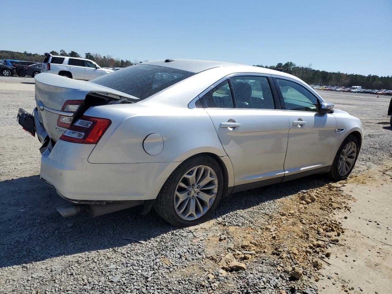 2013 FORD TAURUS LIM - Image 3