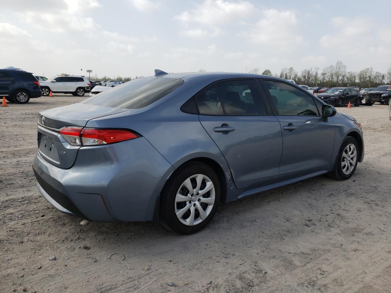 2022 TOYOTA COROLLA LE - Фото 3