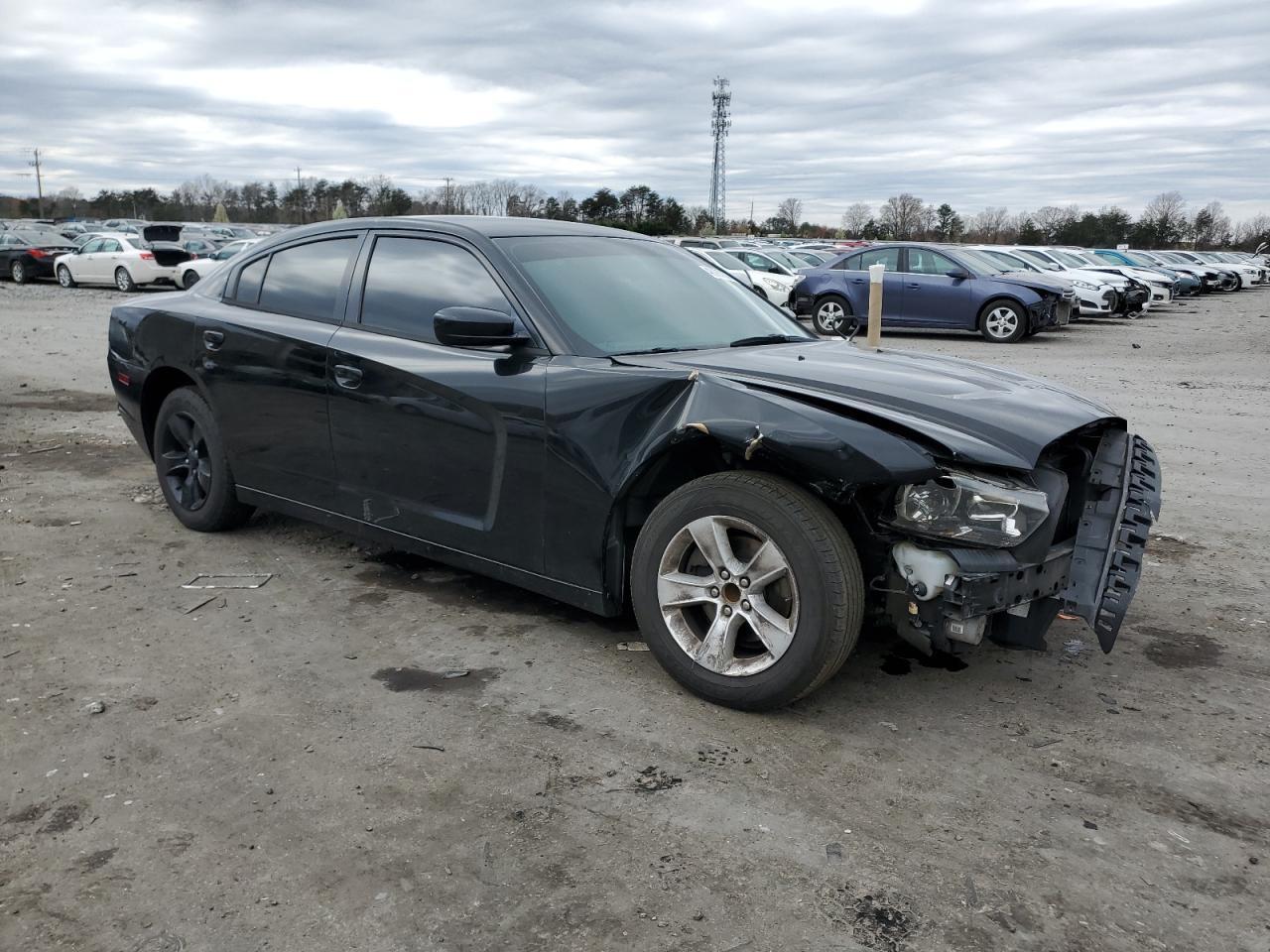 2014 DODGE CHARGER SE - Image 4
