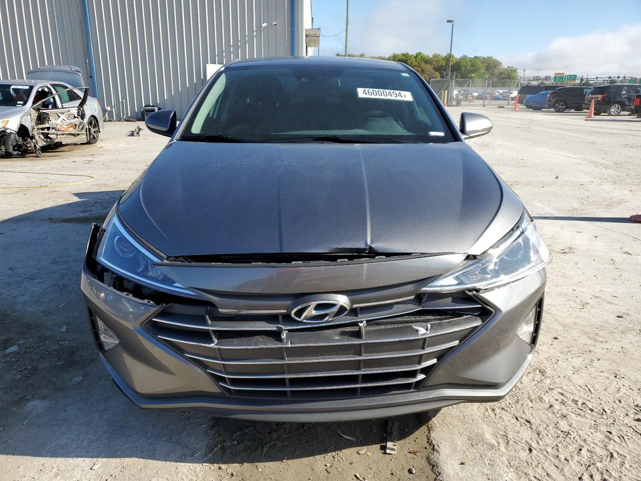 2019 HYUNDAI ELANTRA SE - Фото 5