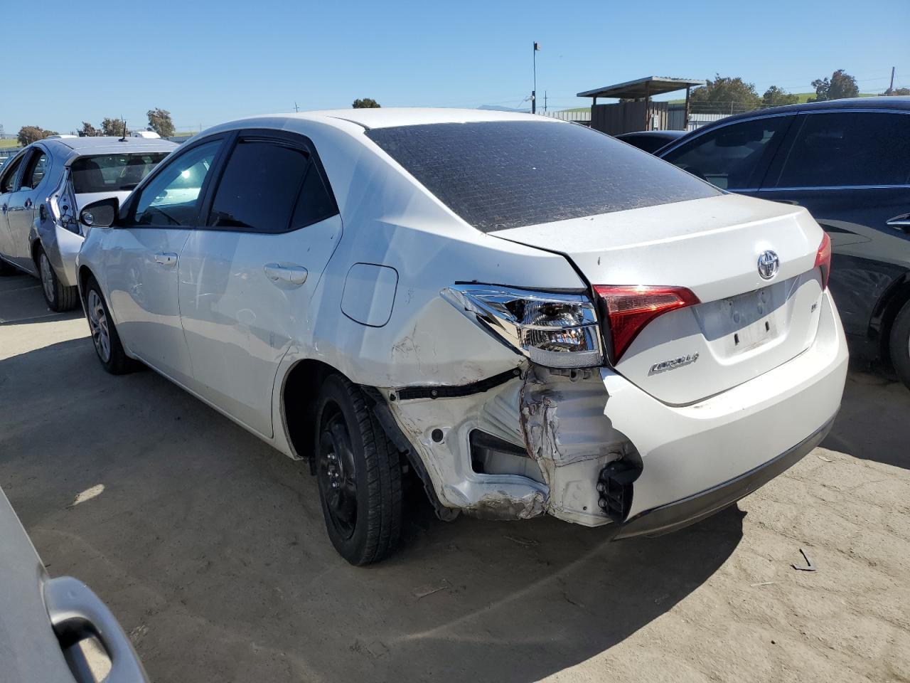2018 TOYOTA COROLLA L - Фото 2
