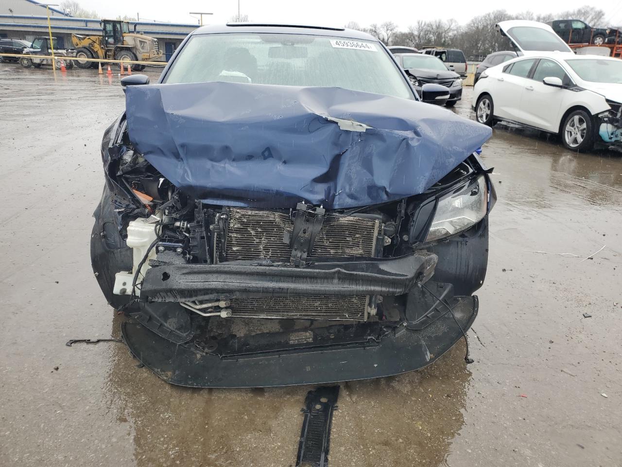 2013 VOLKSWAGEN PASSAT SEL - Фото 5