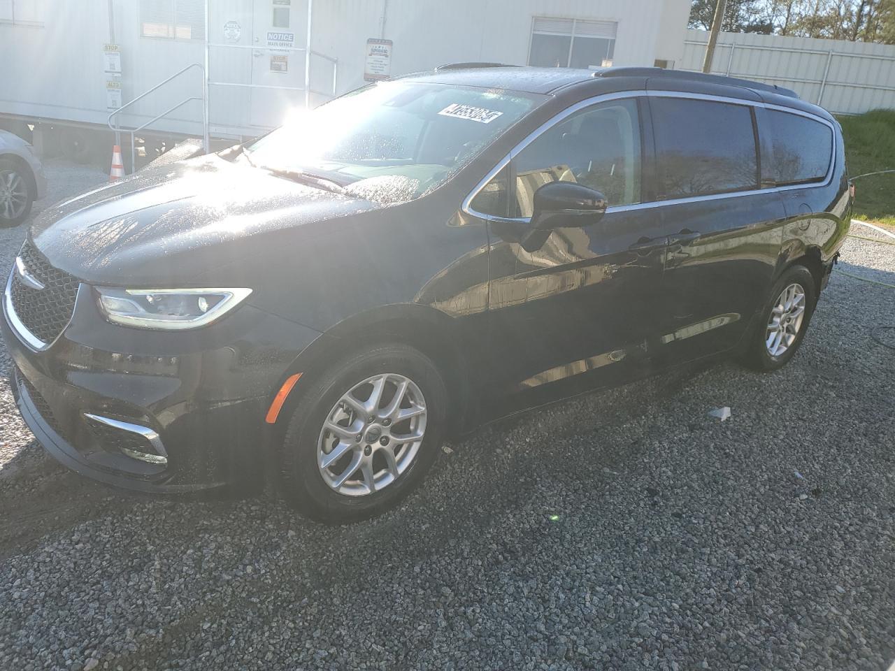 2022 CHRYSLER PACIFICA T