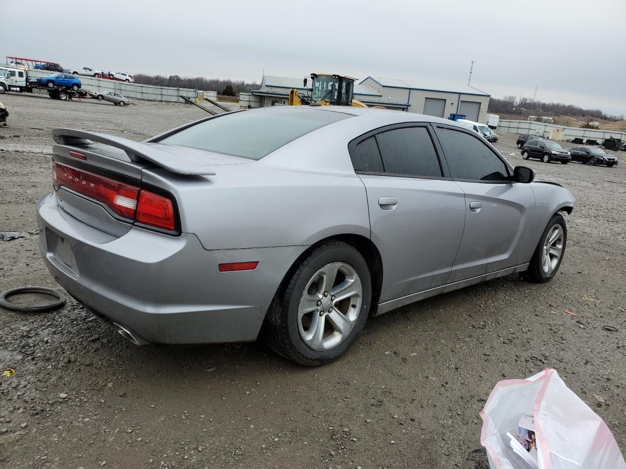 2014 DODGE CHARGER SE - Фото 3