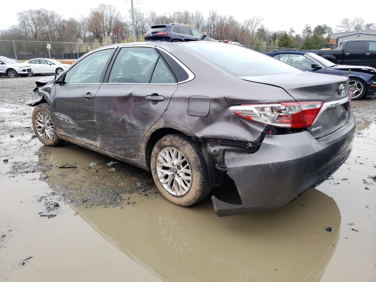 2016 TOYOTA CAMRY LE - Фото 2