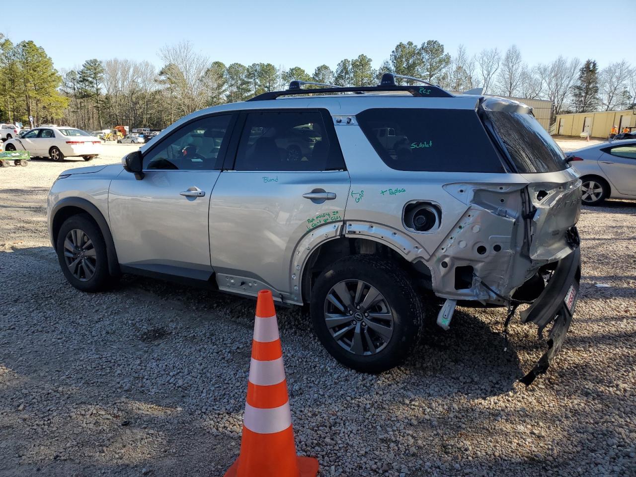 2024 NISSAN PATHFINDER - Фото 2