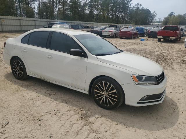 2016 Volkswagen Jetta Sport - Image 4