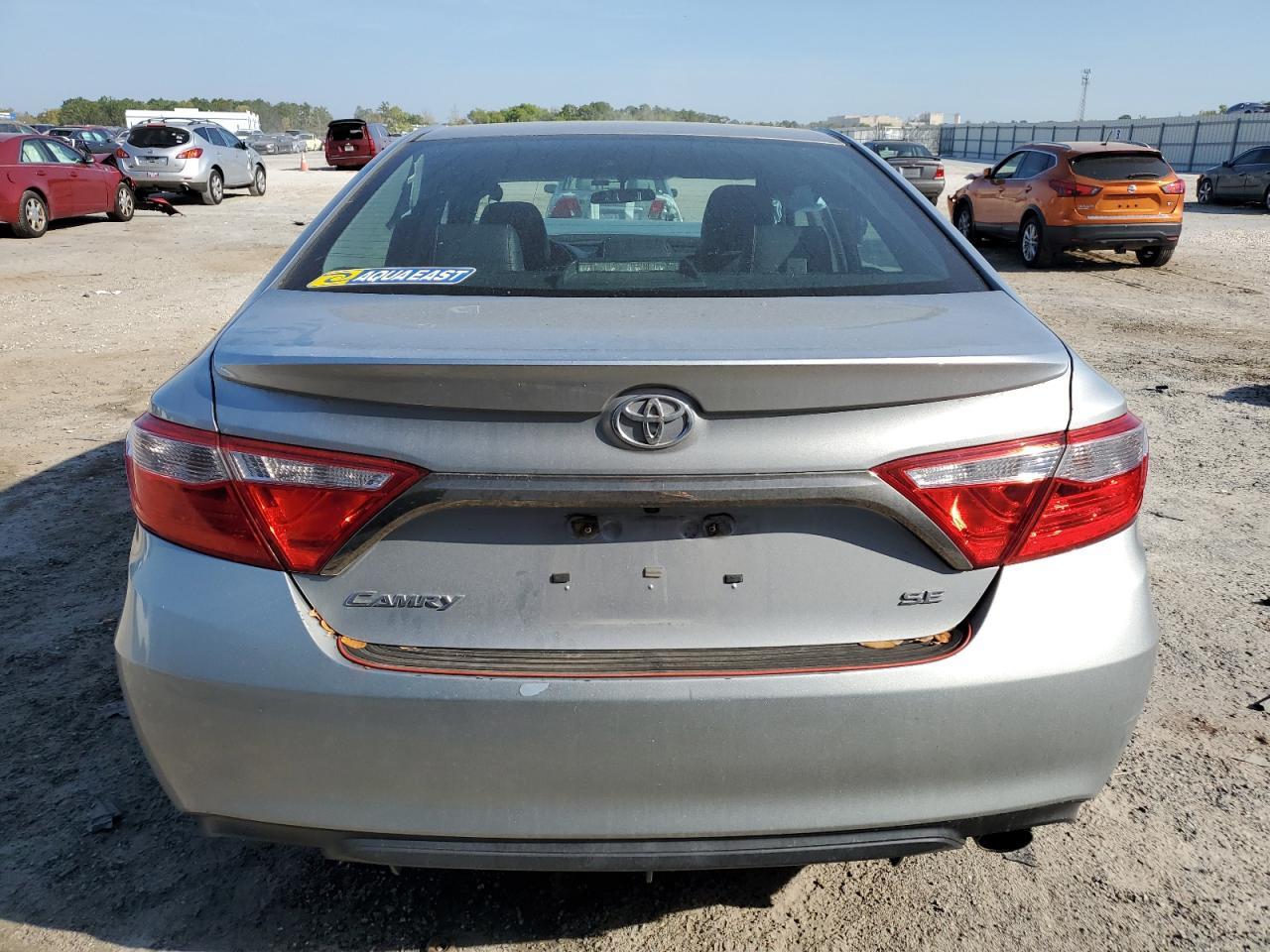 2015 TOYOTA CAMRY LE - Фото 6